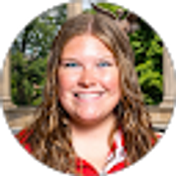 Profile photo of Chloe Wetstein