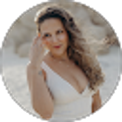 Profile photo of Izabela Mauricio Rezende