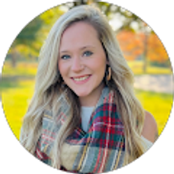 Profile photo of Lindsey Petersen