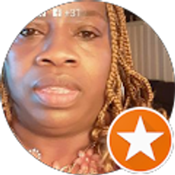 Profile photo of Carolyn Holsey