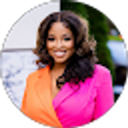 Profile photo of Jasmine Cox