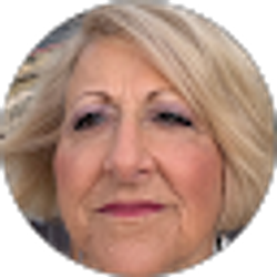 Profile photo of Linda Wiktorski