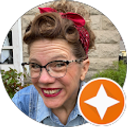 Profile photo of Angela of Artfully Sew (Angela Jean)