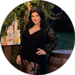 Profile photo of Amanda Johnson