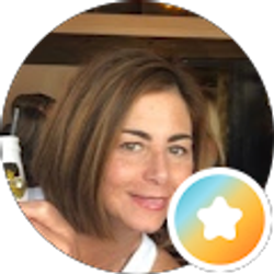 Profile photo of Lauren Mandalke