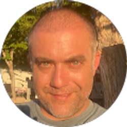 Profile photo of Daniel Sombrio