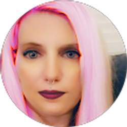 Profile photo of Nikki Jeske