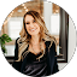 Profile photo of Jen Silver
