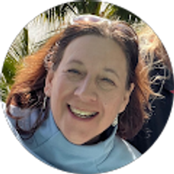 Profile photo of Dawn Hirt