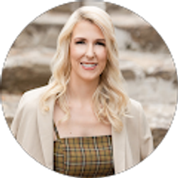 Profile photo of Janina Deisenrieder