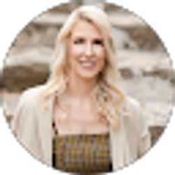 Profile photo of Janina Deisenrieder