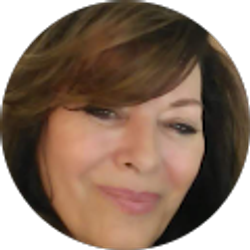 Profile photo of Liz Lonardo