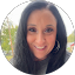 Profile photo of Mandy McDonald