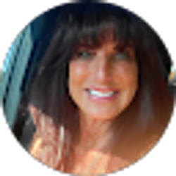 Profile photo of Christine Ruscak