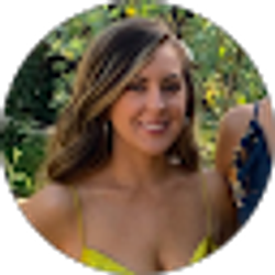 Profile photo of Lindsay Moro