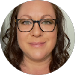 Profile photo of Carrie Petiprin