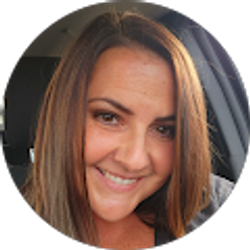 Profile photo of Amanda Fox