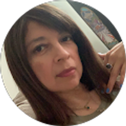 Profile photo of Laura