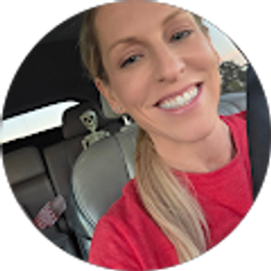 Profile photo of April McKenna