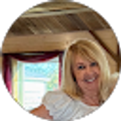Profile photo of Tracey Whalen