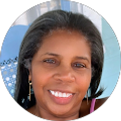 Profile photo of Mayra Nova