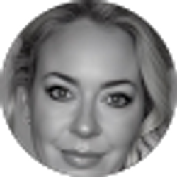 Profile photo of Elaine Higdon