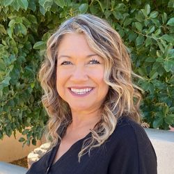 Profile photo of a State Farm Agent named: Hortencia Reyes
