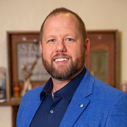 Profile photo of a State Farm Agent named: Brandon Redfern