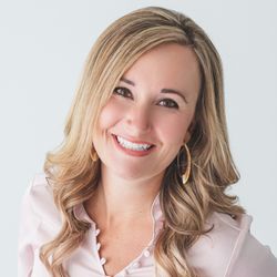 Profile photo of a State Farm Agent named: Amanda Frederick