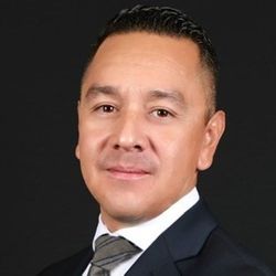 Profile photo of a State Farm Agent named: Nelson Pinto