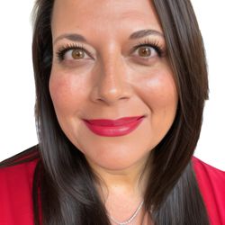 Profile photo of a State Farm Agent named: Laura San Nicolas