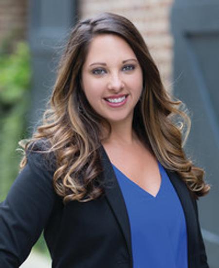 Profile photo of a State Farm Agent named: Angela Holbert