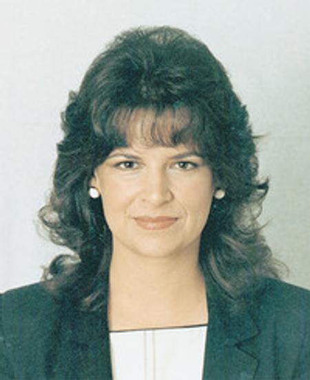 Profile photo of a State Farm Agent named: Bobbie Cash