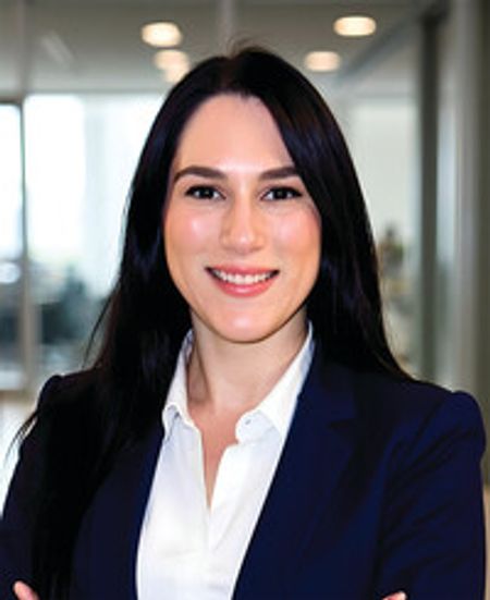 Profile photo of a State Farm Agent named: Vivian Cobos