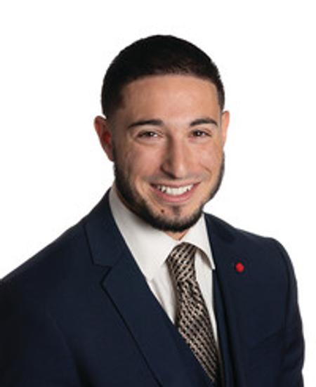 Profile photo of a State Farm Agent named: Lorenzo Mercado