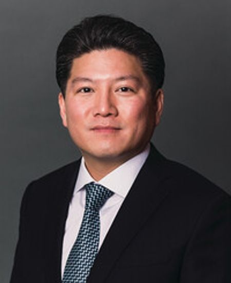 Profile photo of a State Farm Agent named: Jonathan Yu