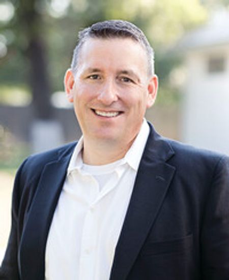 Profile photo of a State Farm Agent named: Troy Hooper