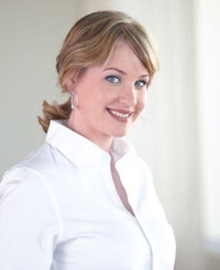 Profile photo of a State Farm Agent named: Andrea Zajicek