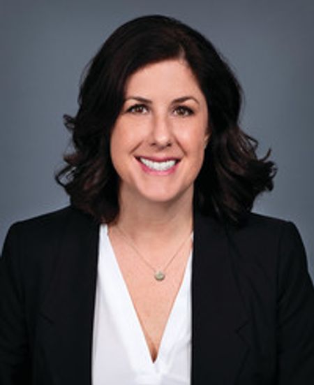 Profile photo of a State Farm Agent named: Lindsey Cutler