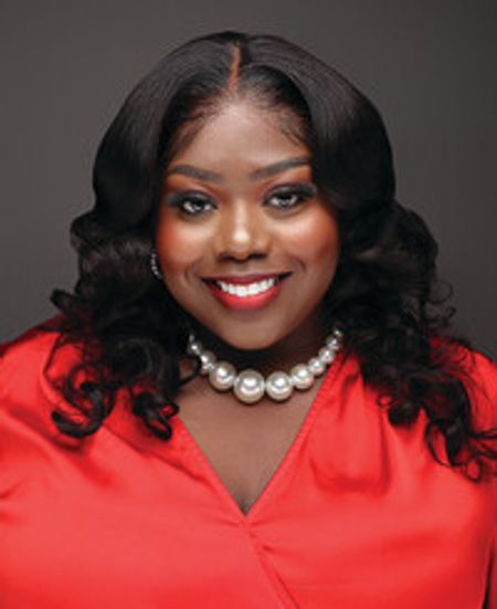 Profile photo of a State Farm Agent named: Yvennette Servius