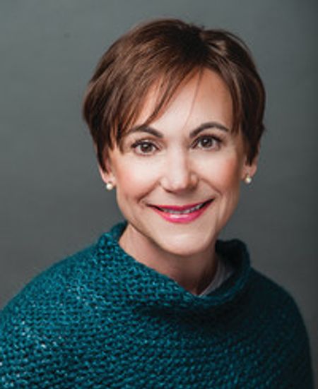 Profile photo of a State Farm Agent named: Lisa Parks