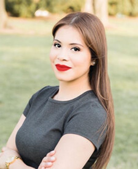 Profile photo of a State Farm Agent named: Jeslling Montalvan