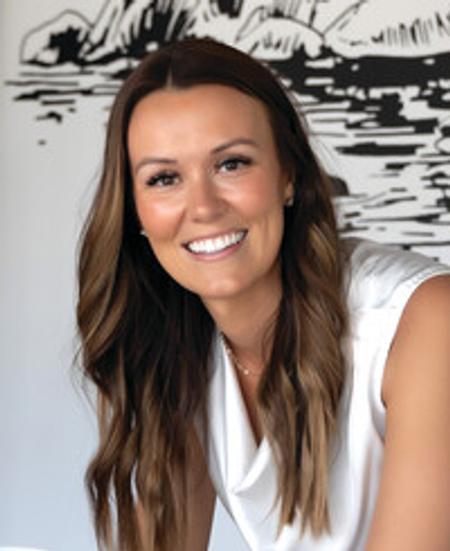 Profile photo of a State Farm Agent named: Sarah Iverson