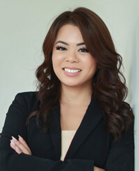 Profile photo of a State Farm Agent named: Mai Naovalath