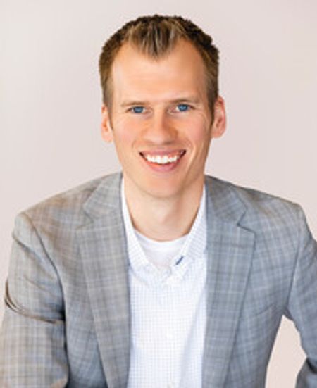 Profile photo of a State Farm Agent named: Andrew Stark