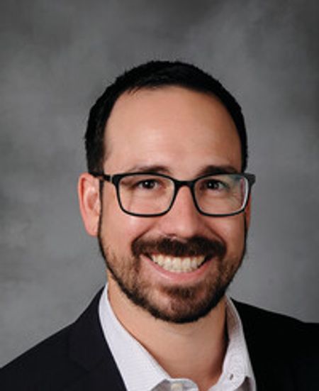 Profile photo of a State Farm Agent named: Robert Casares