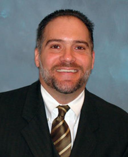 Profile photo of a State Farm Agent named: Carlos Labrador Jr