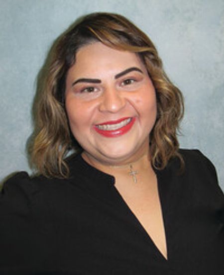 Profile photo of a State Farm Agent named: Isabel Degollado
