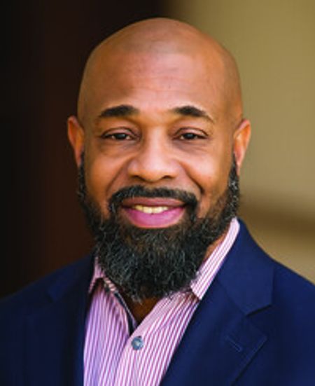 Profile photo of a State Farm Agent named: Shawn Jones