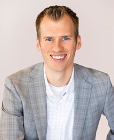 Profile photo of a State Farm Agent named: Andrew Stark